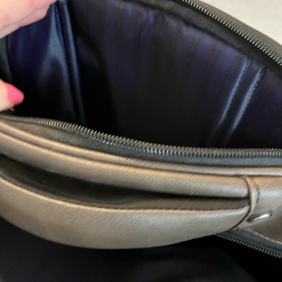 Kenneth Cole Reaction Backpack - Picture 8 of 8